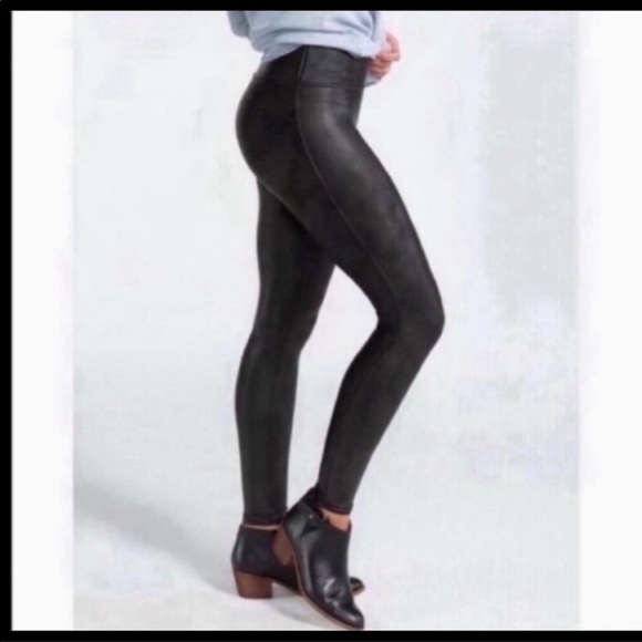 NWT! Spanx Faux Leather Leggings - Picture 3 of 8